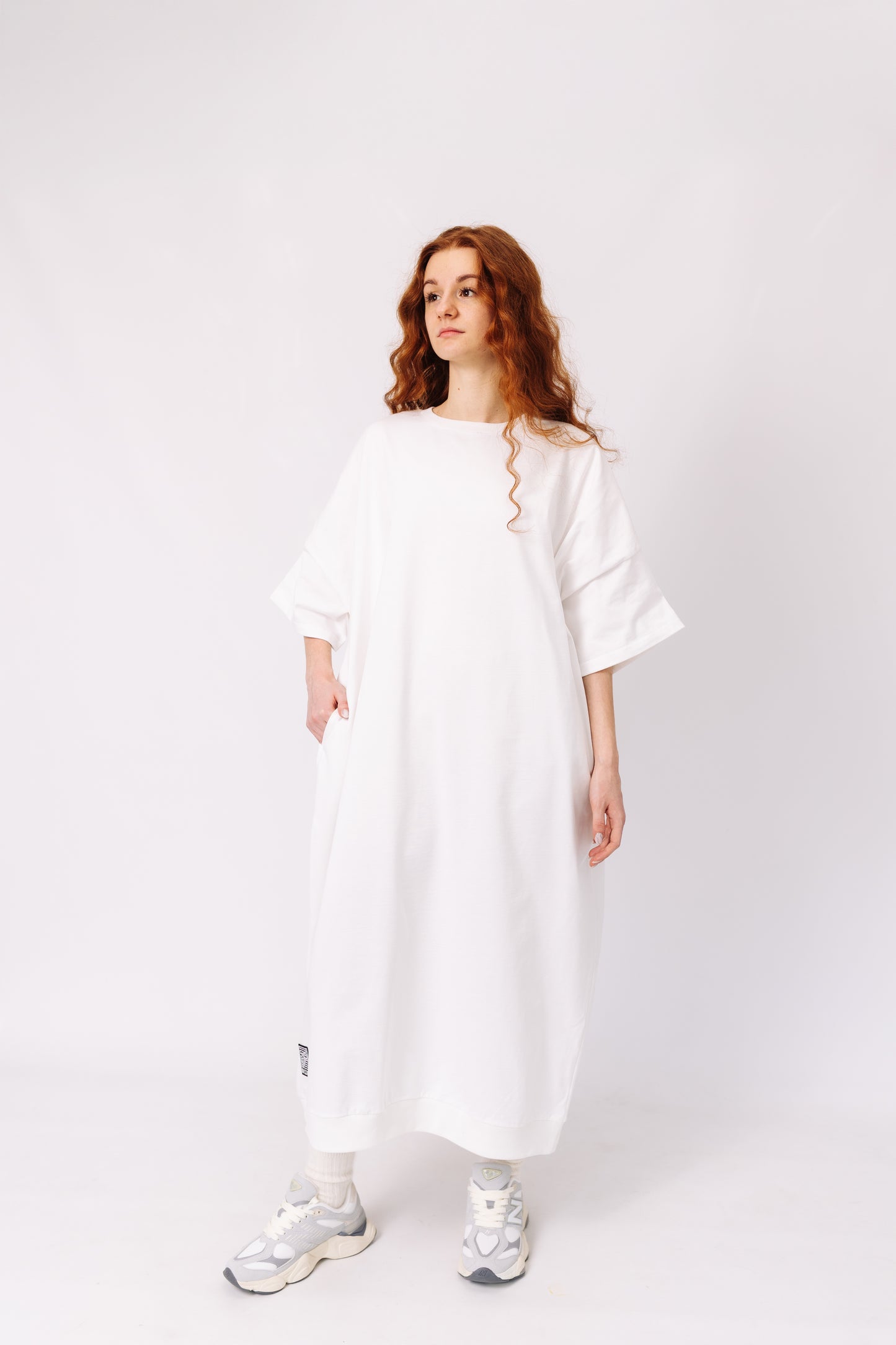 Meta Code Hush Kleid