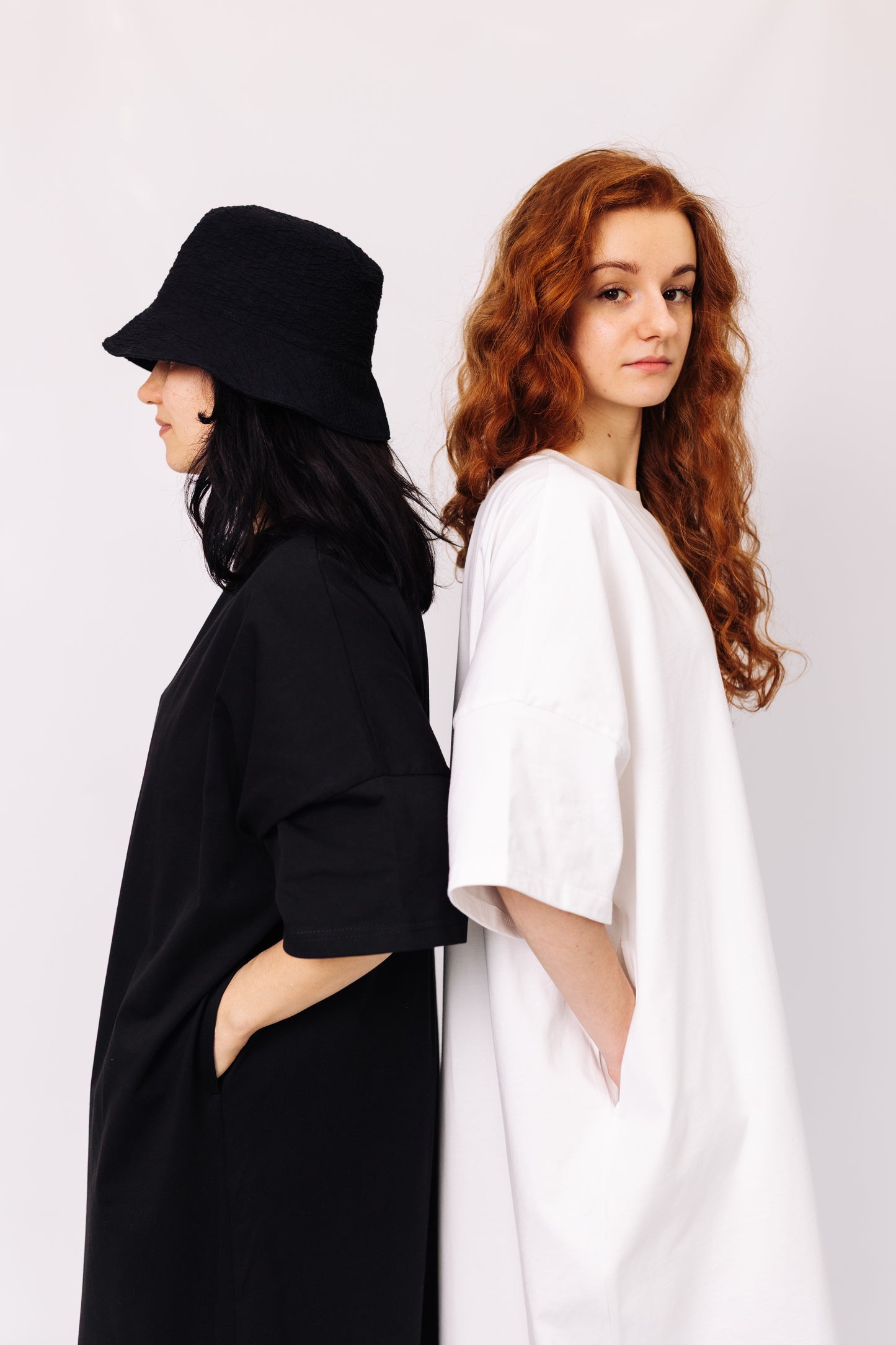 Meta Code Hush Kleid